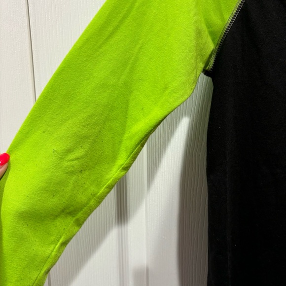 CIRCO Boy’s Green / Black Skeleton Long Sleeve Sleepwear PJ Pajama Shirt Top - M - Picture 4 of 4